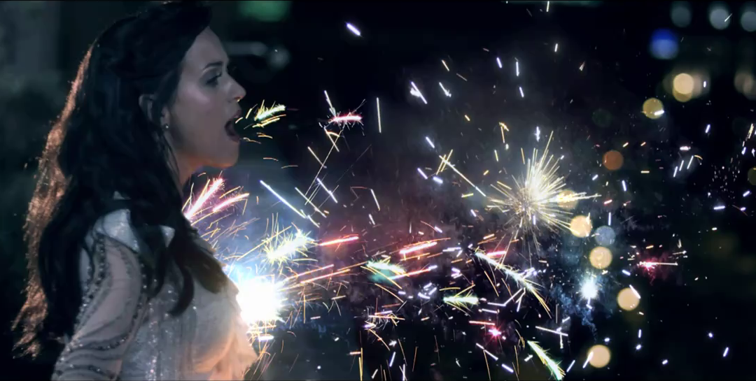 Keanan Kintzel of Buzzazz & Daughter Singing Katy Perry’s Fireworks